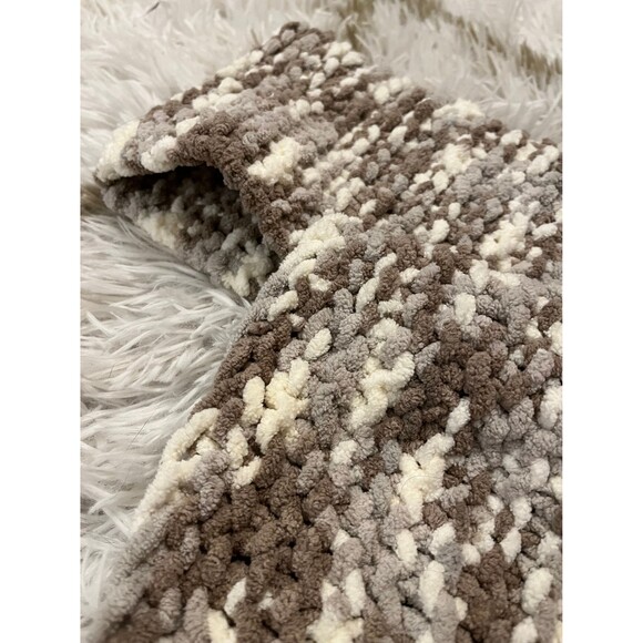 Cozy Handknit Mottled Scarf in Brown & White - Picture 2 of 10